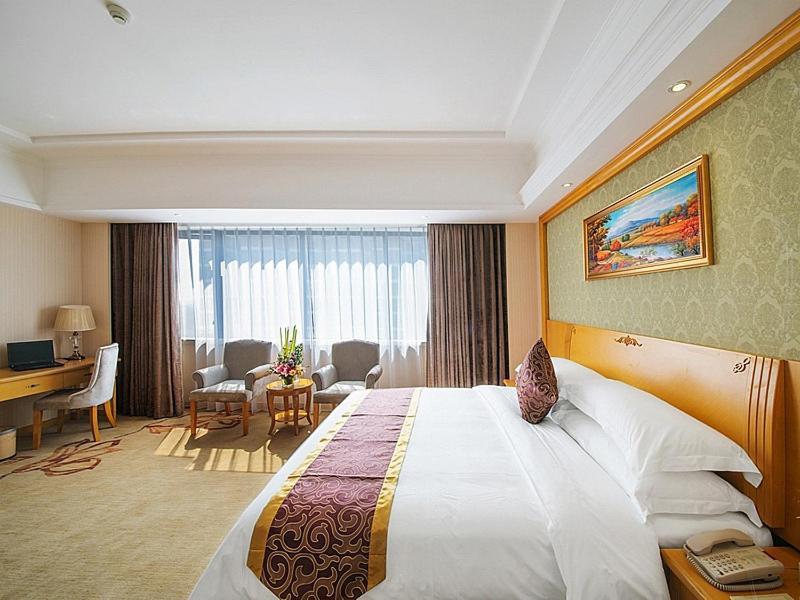 Vienna Hotel Guilin Wanfu Square Экстерьер фото